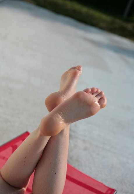 Sweetoest Roby naked pornstar gallery