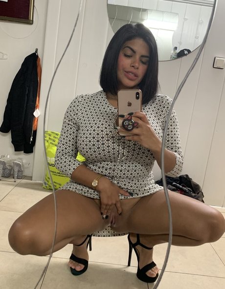 asian petite onlyfans top pictures