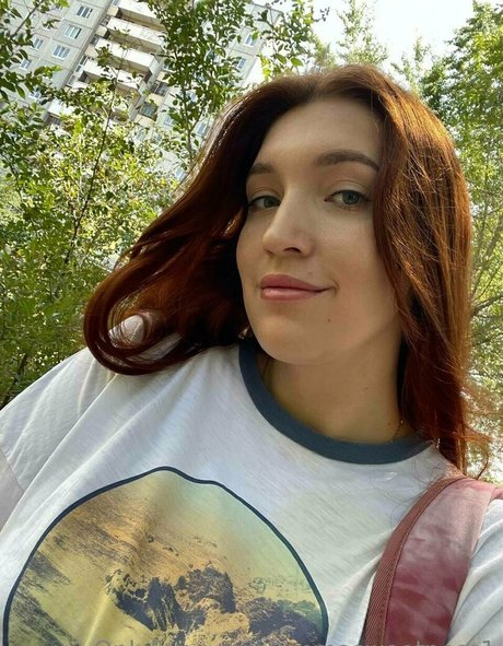 emmasweetness1 hot model image