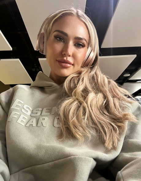 sophiereadeofficial nice star picture