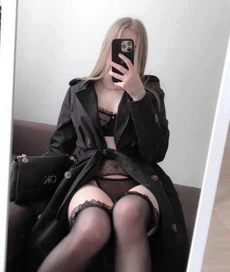 Xzwwass pornstar art photo