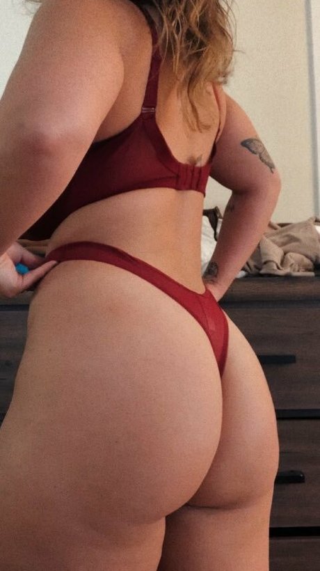 small dick shemale onlyfans nude pic