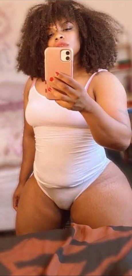 Elle themuse actress pictures