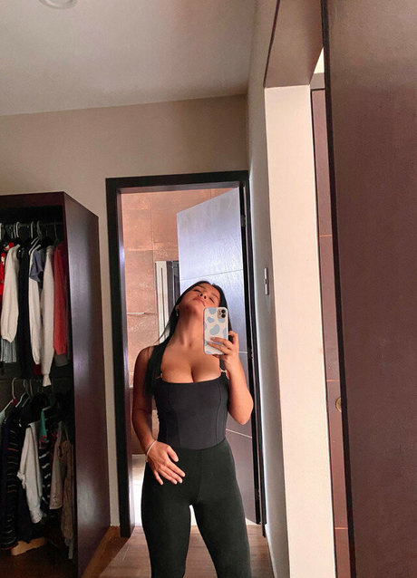 petite teen onlyfans sexy nudes gallery