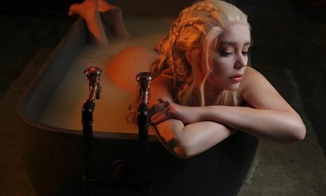 blonde squirt onlyfans porn pic