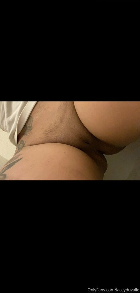 LaceyDuvalle nude actress pictures
