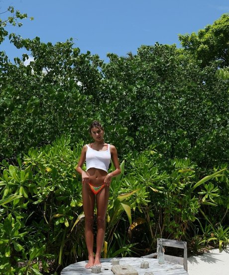 thick thighs onlyfans sexy xxx photo