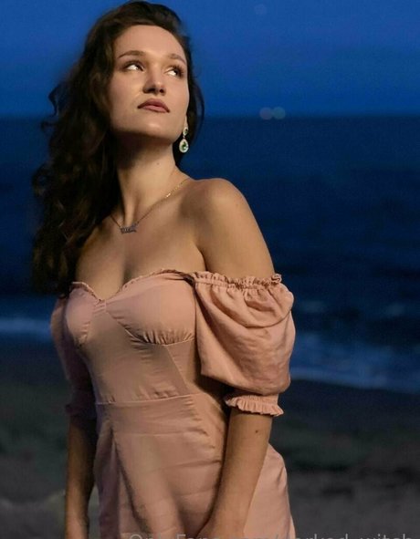 influencer onlyfans naked pics