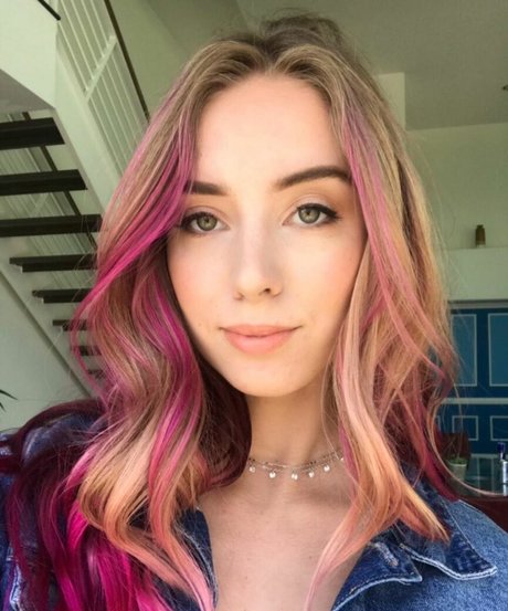 Haley Reed model pornographic image