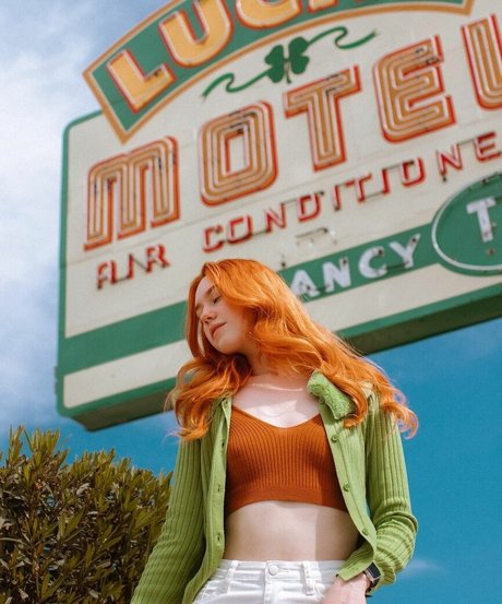 Ana Saia star pornographic pics