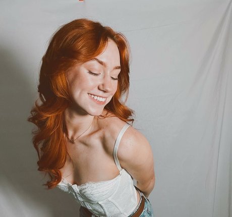 Ana Saia model gallery