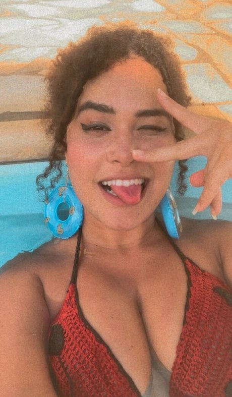 naycfreitas exclusive actress galleries