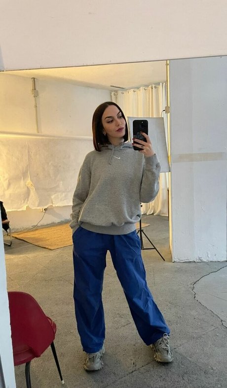 Maria Valero nude thumbnail