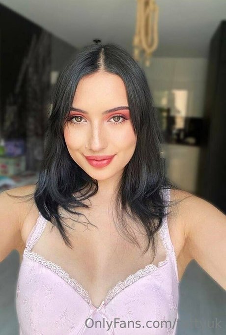 tattyuk sexy pornstar photos