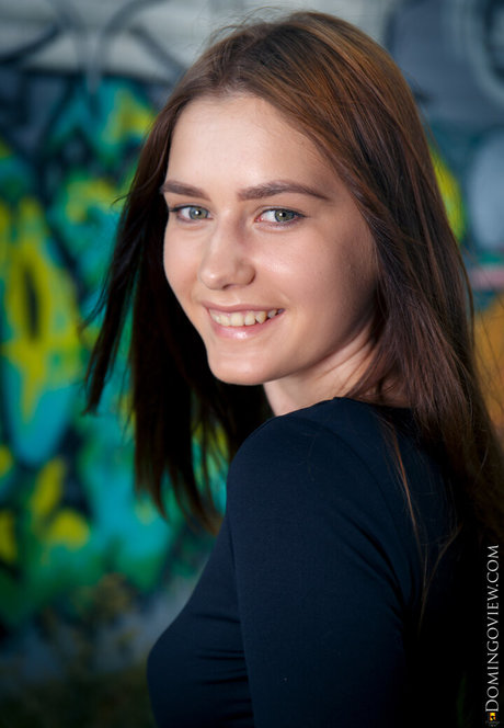 Sanija model beautiful pic