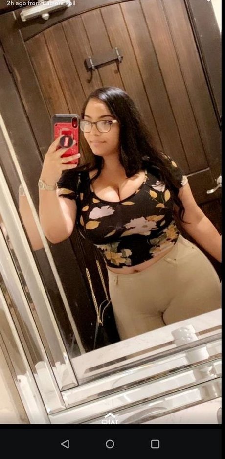 ass spread onlyfans hd image