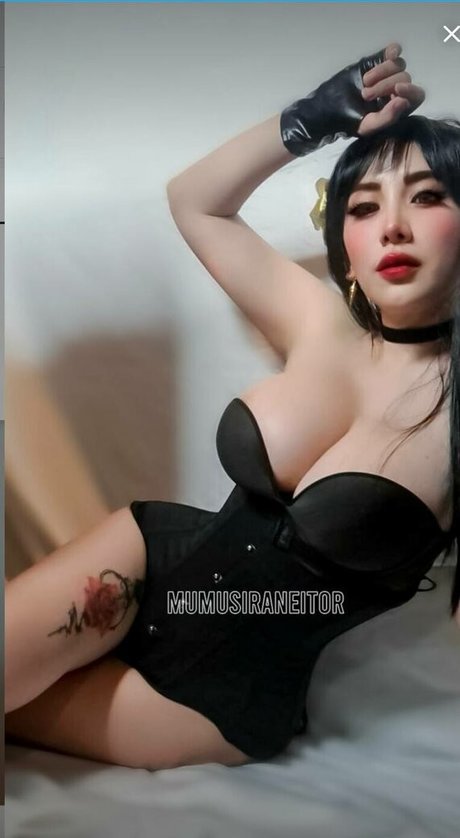 Mumusiraneitor nudes model images