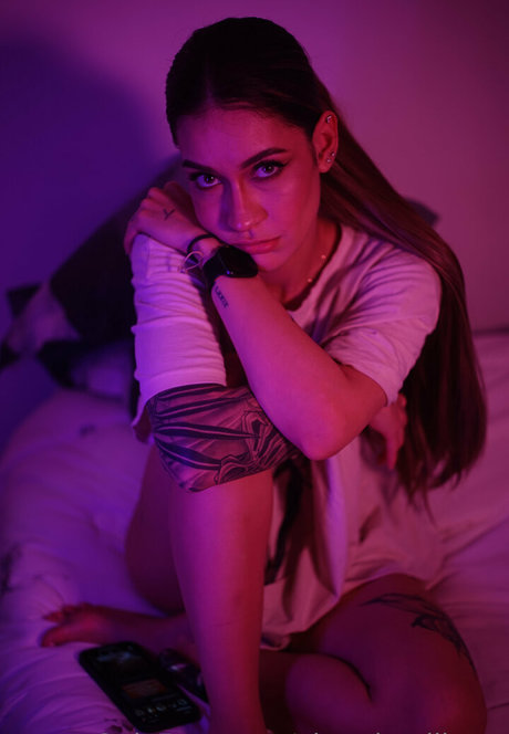 lesbian fuck onlyfans hot nude gallery