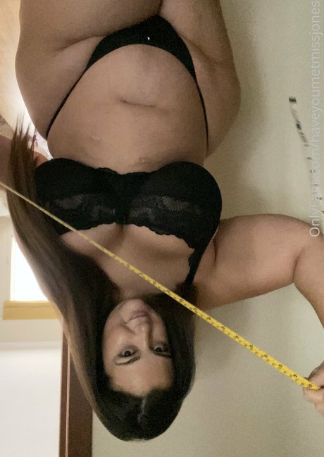 haveyoumetmissjones pornstar naked image