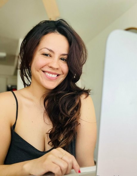 cupofjoewithmoe model pretty photo