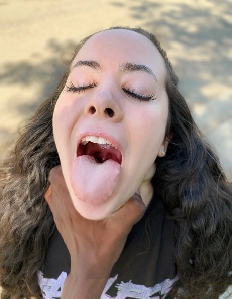 blowjob amateur onlyfans pornographic photos