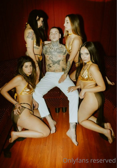 elisabettazaffiro pornstar naked image