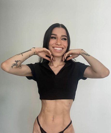 Mariana Medina G star high quality pic