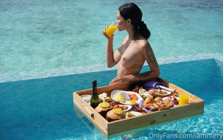 small dick shemale onlyfans hot pictures