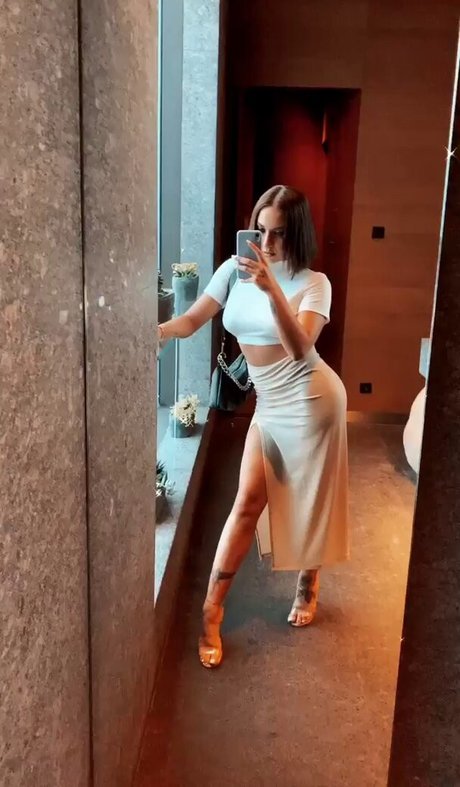 neskaranow pornstar top images