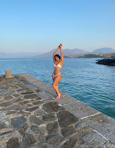 bald pussy onlyfans hot porn photo