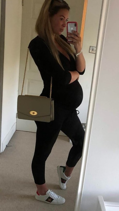Emily Rose Ross star naked pictures