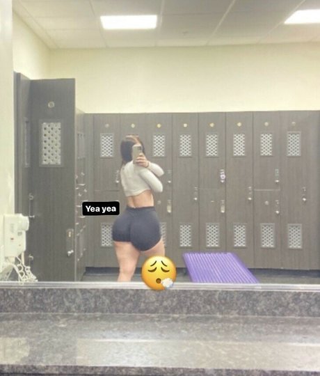 Haleyszklarz beautiful model photo