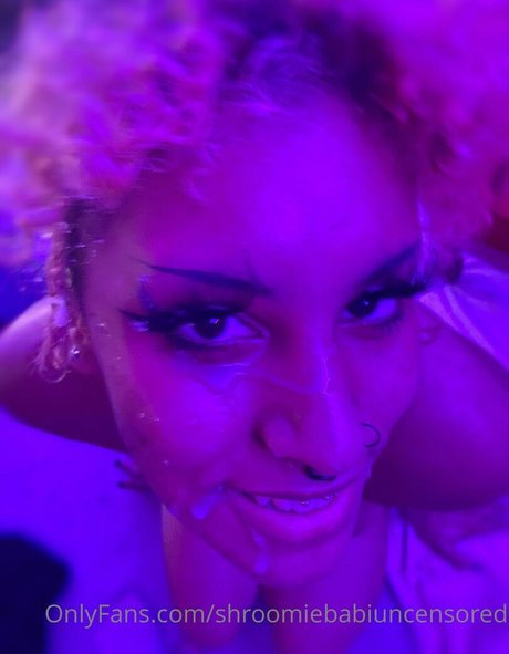 shroomiebabiuncensored nude model photos