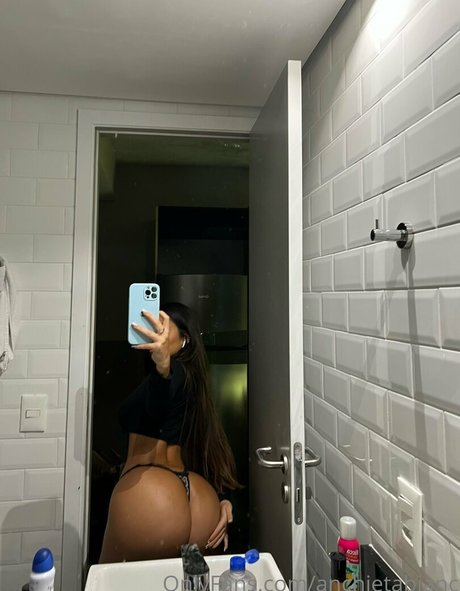 Bianca Anchieta star pornographic pic