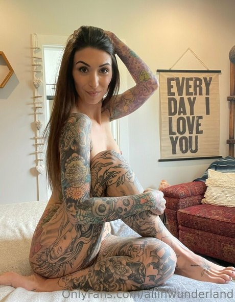 aliinwunderland hot pornstar photos