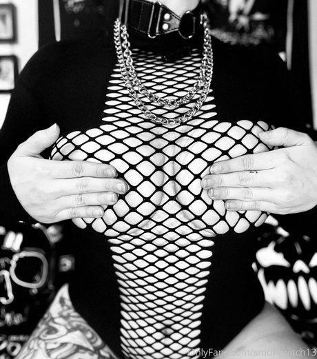 smokewitch13 nude thumbnail