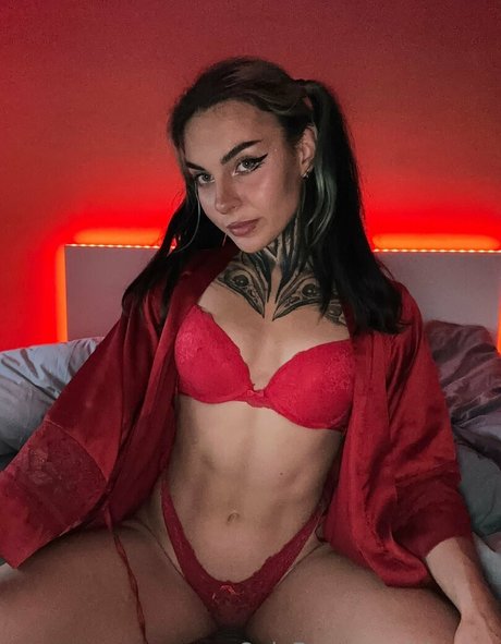 Xsheeya star adult image