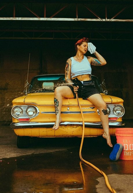 rosamagnoliaxo hot star pic