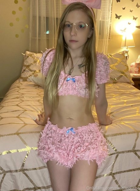 rosalieduthe model hot pic