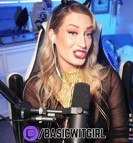 teen footjob onlyfans hot image