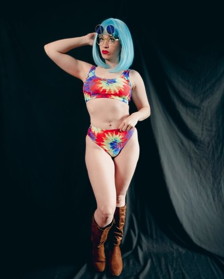 SunfyreTv pornstar erotic picture