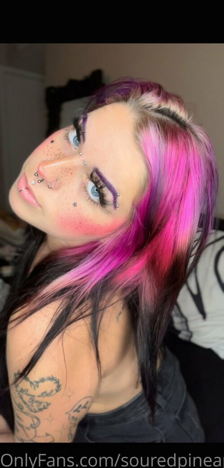 Souredpineapple star naked photos