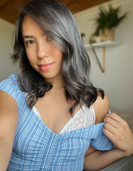 tiny onlyfans pretty galleries