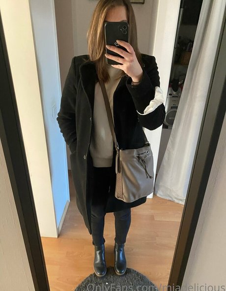 miadelicious perfect pornstar gallery