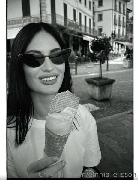 emma elisson exclusive model photo