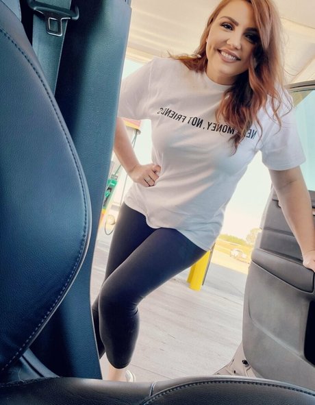 asian influencer onlyfans naked photo