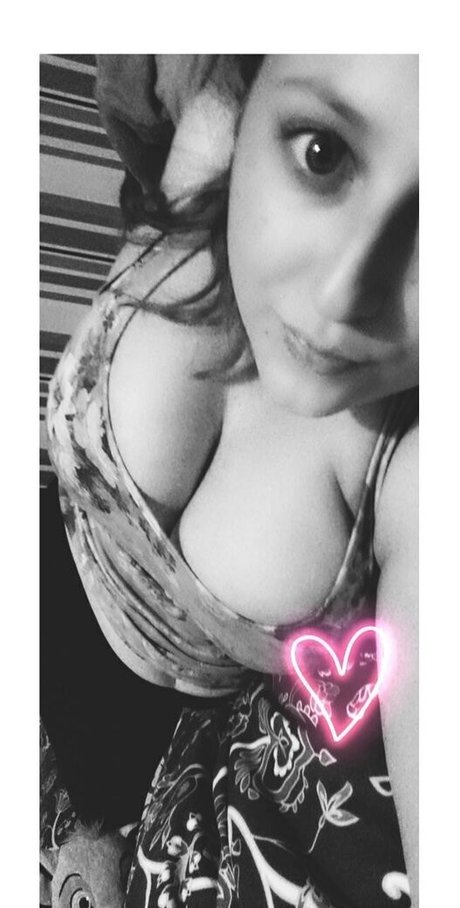 sex girls onlyfans free image