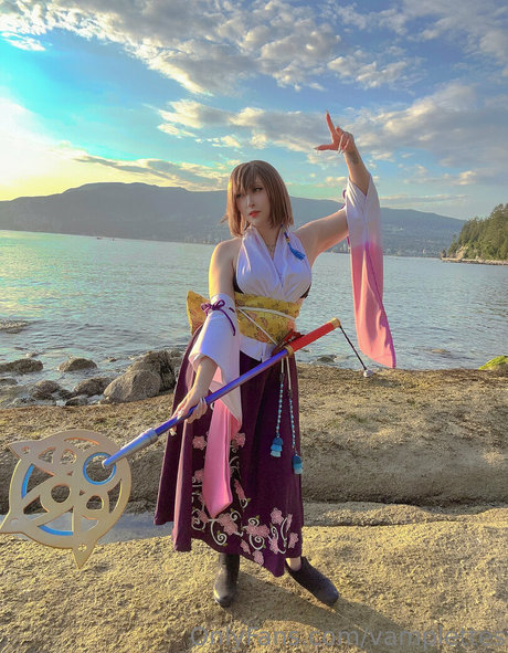 vamplettes nude actress pictures