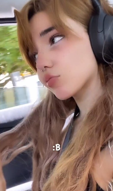 huge shemale onlyfans beautiful img