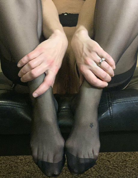 sarahannesweetie1 hot actress pics